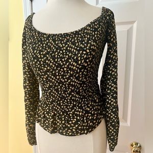 Woman’s Hollister Long Sleeve Crop Top